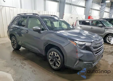 2025 Subaru Forester Premium z USA, uszkodzony, nr VIN JF2SLDDC0SH557721